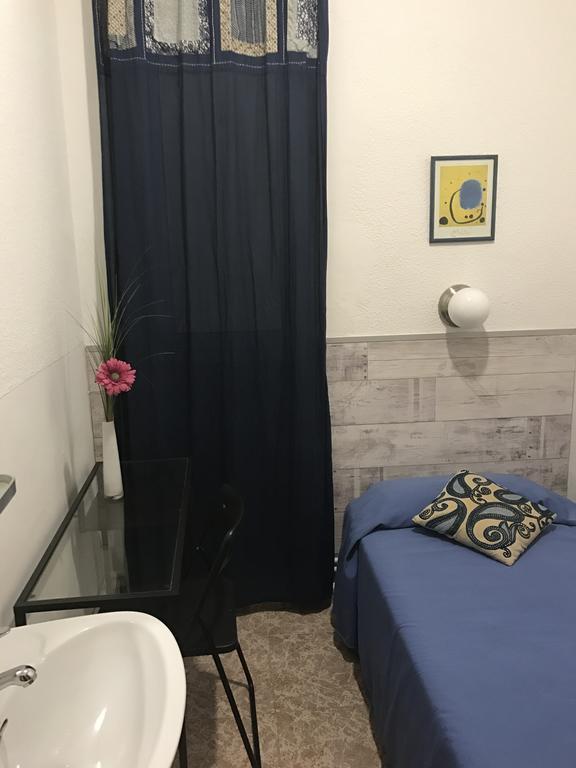 Hostal Carlos III 埃普拉特约布里加 外观 照片
